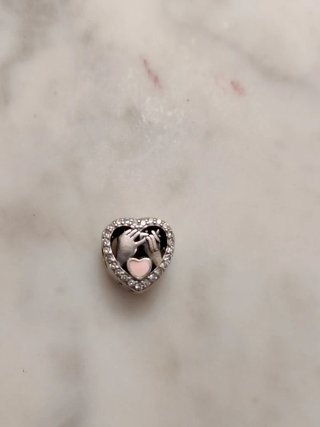 Pulsera plateada pequeña con charm corazón