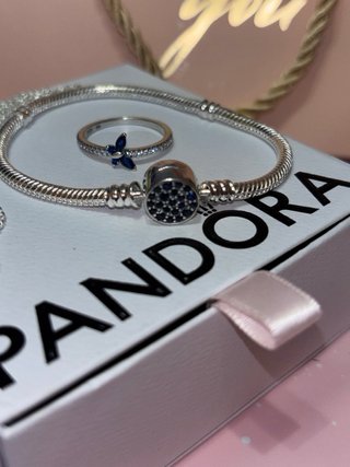Conjunto Vida con Joyas Mariposa y Abalorio