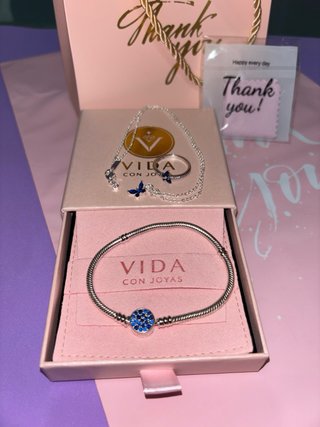 Conjunto Vida con Joyas Mariposa y Abalorio