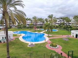 Piso en alquiler en Nueva Andalucía centro en Marbella