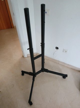 Soporte TV con ruedas hasta 65