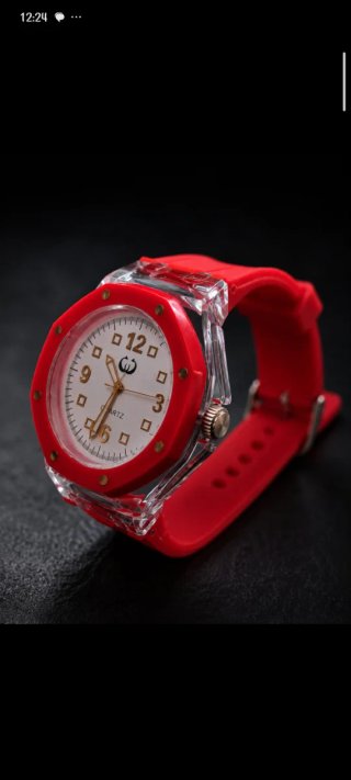 Reloj llamativo rojo y blanco