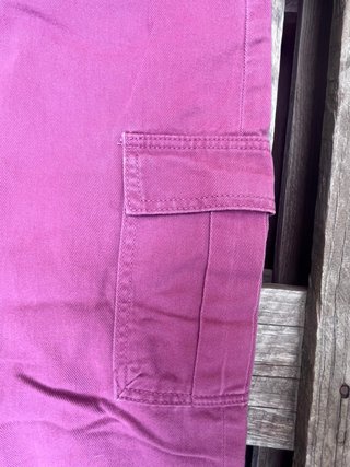Pantalón cargo rosa chicle