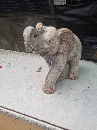Figura de elefante decorativa