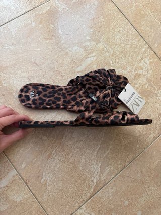 Sandalias Zara Animal Print