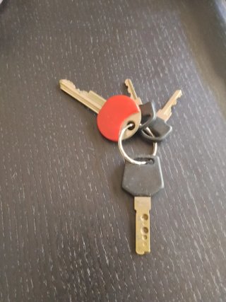 Lote de candados y llaves para bicicleta
