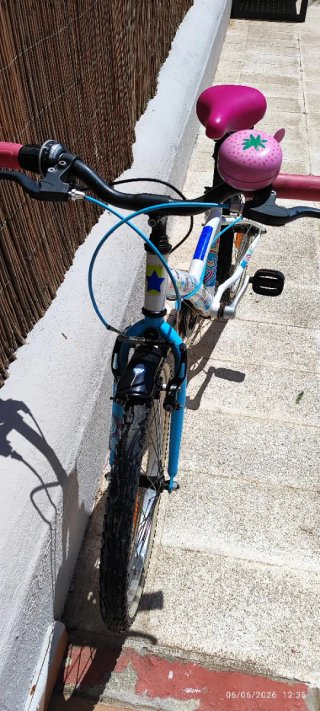 Bicicleta infantil B'Twin rodado 20 c/ extras