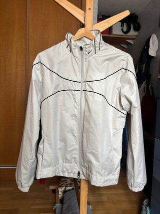 Chaqueta Cortavientos Nike Gris