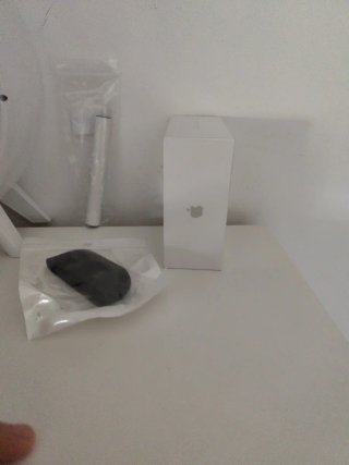 Auriculares inalámbricos blancos