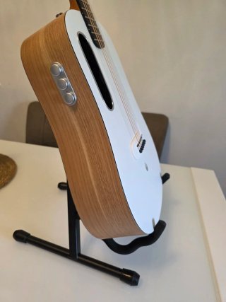 Chitarra Smart BLUE LAVA Freeboost
