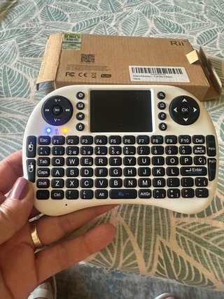 Mini teclado inalámbrico con touchpad