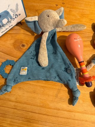 Set Giocattoli per Bambini 0-12 Mesi. 1 peluche, 1 sonaglio