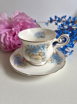 Taza y platillo porcelana inglesa