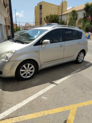 Toyota Verso 2006