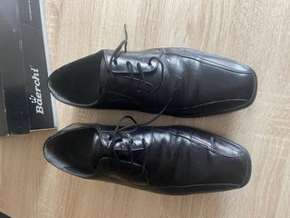 BÄR Zapatos de vestir negros para hombre