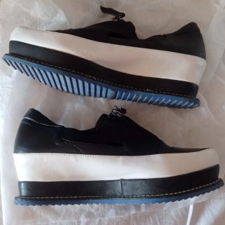 Zapatos Black London Negro y Blanco.No envio