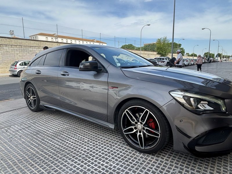 Mercedes-Benz Clase CLA  shoting breack AMG LINE - foto 1
