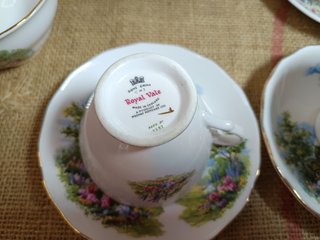 Royal Vale Porcelana Inglesa Tazas y Plato