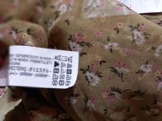 Blusa Stradivarius verde floral