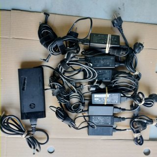 8 Cargadores HP, conector punta azul