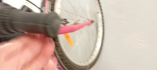 Bicicleta 24pulgadas 6 marchas Btwin negra y rosa