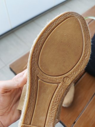 Sandalias cuña beige/marrón
