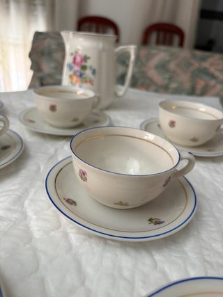 Juego de té vintage con flores
