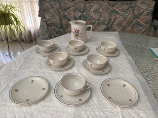 Juego de té vintage con flores