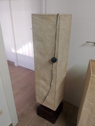 Lámpara de pie vintage cuero y madera