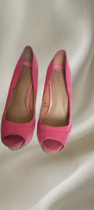 Zapatos tacón plataforma rosa Bershka T36