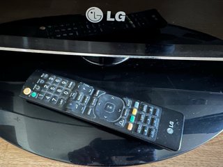 Televisor LG 47LD420