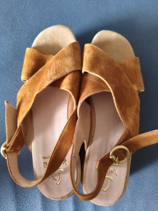 Sandalias plataforma bordadas 41