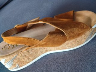Sandalias plataforma bordadas 41