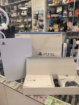 Consola PS5 825GB lector de disco CFI-1016A