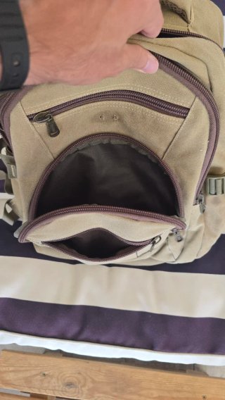 Mochila de tela resistente color beige