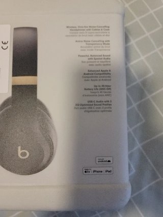 Auriculares Beats Studio Pro Negro/Dorado