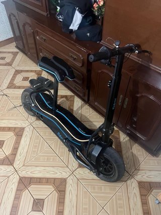 Patin eléctrico con asiento