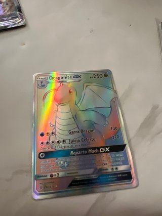 Carta Pokémon Dragonite GX 250 HP