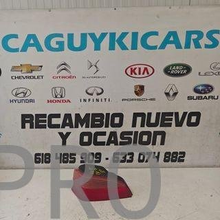 PILOTO TRASERO IZQUIERDO PEUGEOT 106 USADO