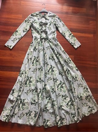 Vestido invitada Cherubina floral verde y blanco