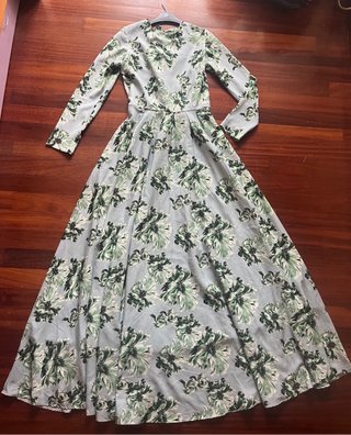 Vestido invitada Cherubina floral verde y blanco
