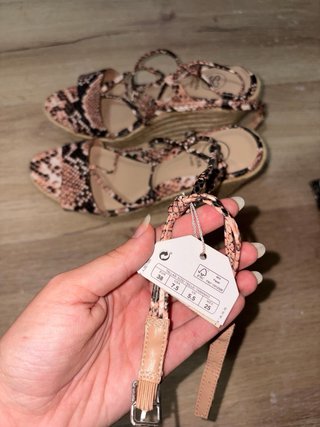 Sandalias de esparto con plataforma