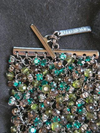 Pulsera Uterqüe verde y plateada