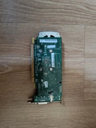 Tarjeta Gráfica NVIDIA Quadro 2G