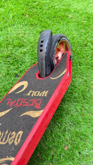 Patinete Bestial Wolf Demon D6 Rojo