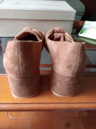 Zapatos planos Amor Amore talla 38 camel