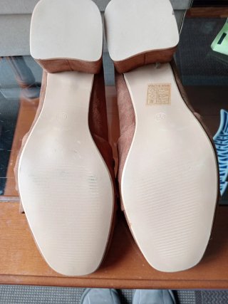 Zapatos planos Amor Amore talla 38 camel
