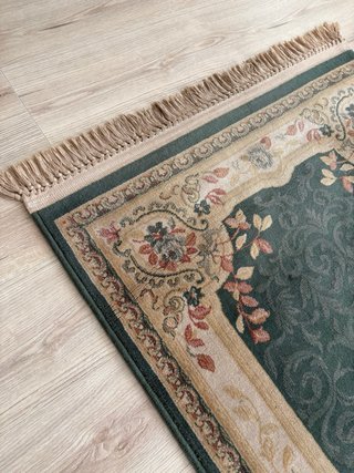 Alfombra clásica lana verde y beige