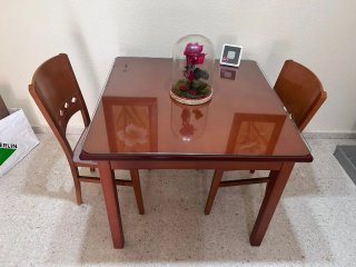 Mueble salón con vitrina y puertas