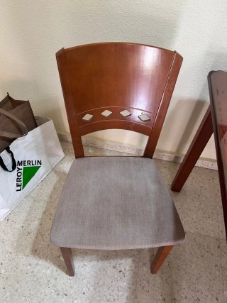 Mueble salón con vitrina y puertas